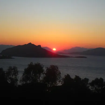 Apart Otel Rodanthos