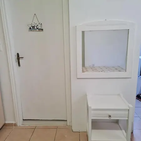 Apart Otel Rodanthos Perdika (Aegina)