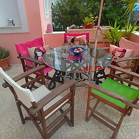Aparthotel Rodanthos Perdika (Aegina)